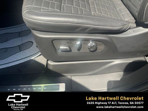 Used 2023 Cadillac Escalade V image 18