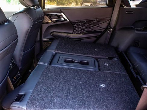 New 2026 Mitsubishi Outlander SEL Black Edition AWD/4WD image 32