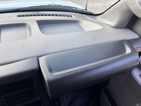 Used 2019 GMC Savana 2500 w/ Driver Convenience Package image 27