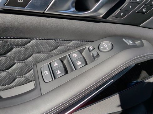 New 2026 BMW X5 M Competition w/ Executive Package AWD/4WD image 31