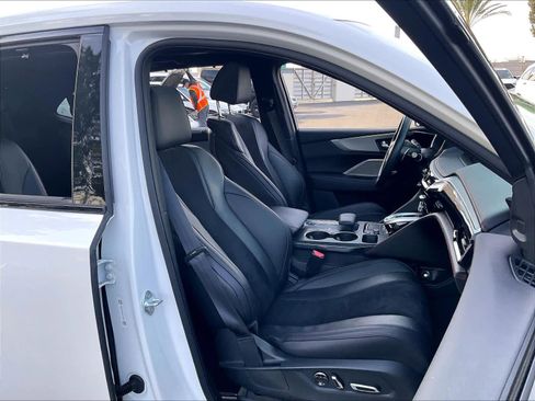 Used 2023 Acura MDX A-Spec image 10