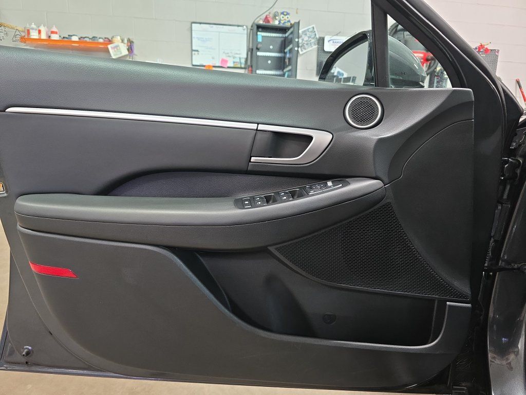 Used 2025 Hyundai Sonata SEL FWD image 25