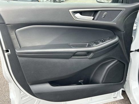 Used 2024 Ford Edge SEL image 17