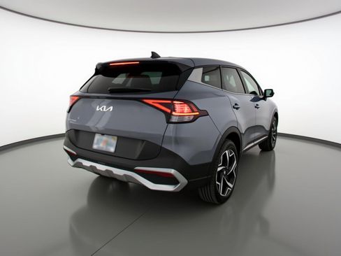 Used 2025 Kia Sportage LX FWD image 9