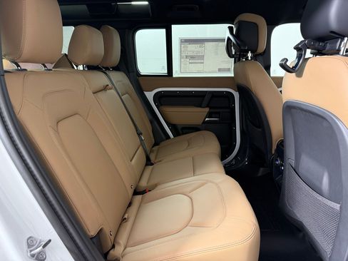 Used 2026 Land Rover Defender 110 S AWD/4WD image 27