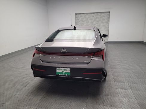 Used 2024 Hyundai Elantra Blue FWD image 7
