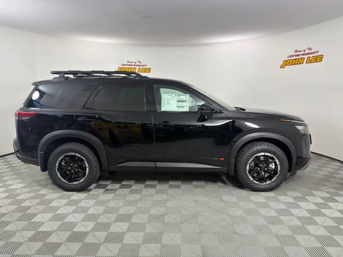 New 2026 Nissan Pathfinder Rock Creek image 7