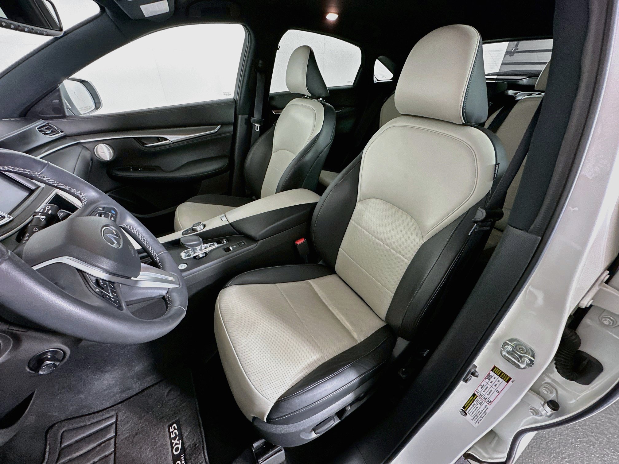 Used 2023 INFINITI QX55 Essential AWD/4WD image 13