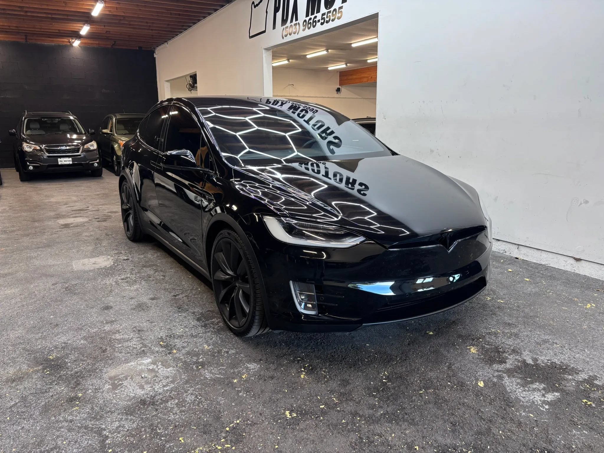 Used 2017 Tesla Model X 100D AWD/4WD image 2