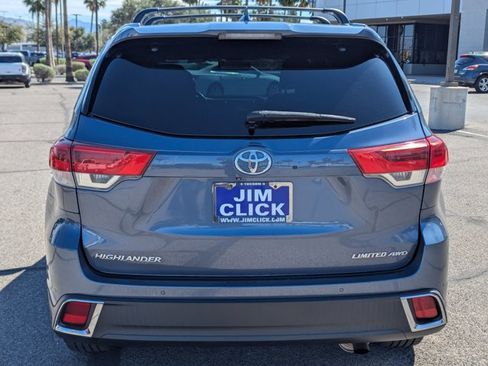 Used 2019 Toyota Highlander Limited w/ Carpet Mat Package (TMS) AWD/4WD image 3