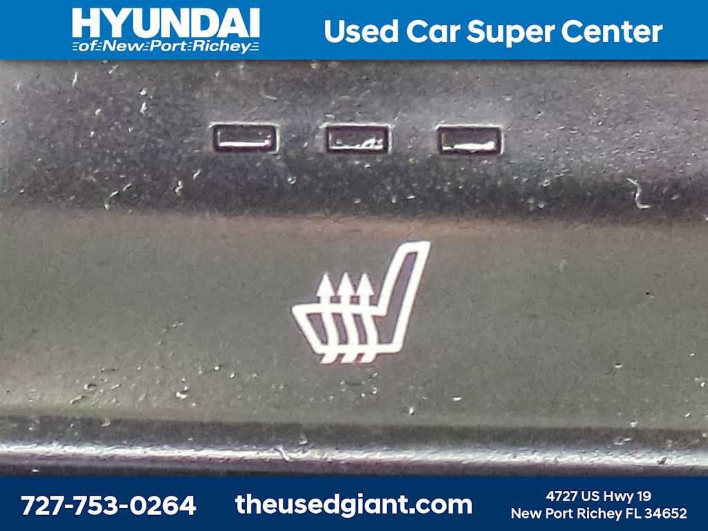 Used 2019 Hyundai Santa Fe Limited FWD image 26