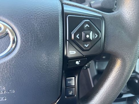 Used 2019 Toyota Tacoma SR AWD/4WD image 14