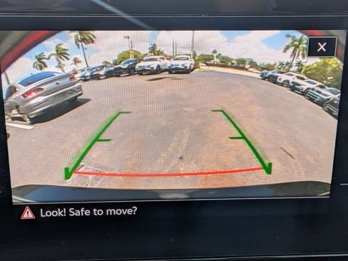 Used 2025 Volkswagen Jetta SE FWD image 18