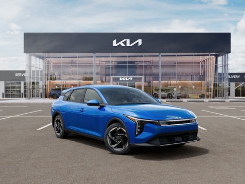 New 2026 Kia K4 EX FWD image 8