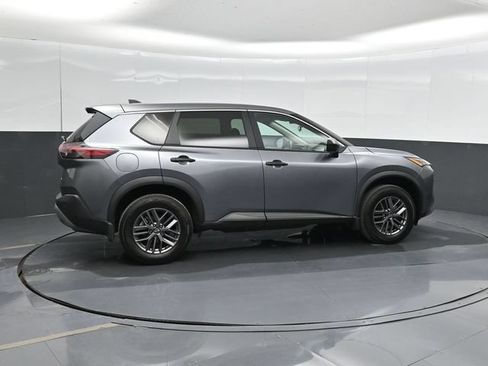 Used 2023 Nissan Rogue S AWD/4WD image 4