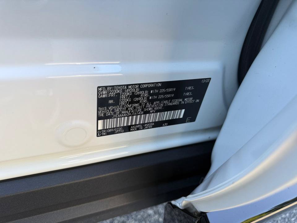 Used 2024 Toyota Venza Nightshade AWD/4WD image 39