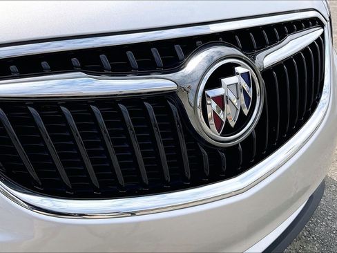 Used 2019 Buick Envision Essence image 28