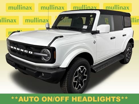 New 2026 Ford Bronco Outer Banks AWD/4WD image 15