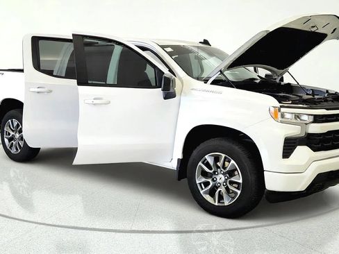 Used 2026 Chevrolet Silverado 1500 RST w/ Convenience Package II AWD/4WD image 7