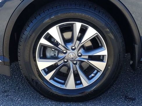 Used 2018 Nissan Murano SL w/ Moonroof Package image 10