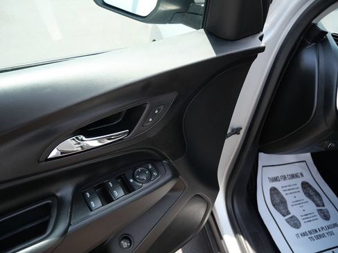 Used 2020 Chevrolet Equinox LT AWD/4WD image 15