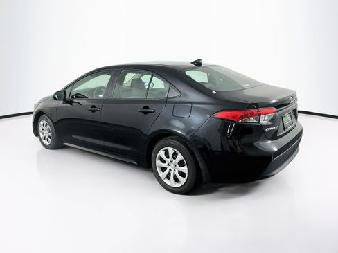 Used 2025 Toyota Corolla LE FWD image 5