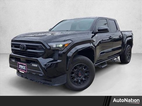 Used 2024 Toyota Tacoma SR5 AWD/4WD image 1