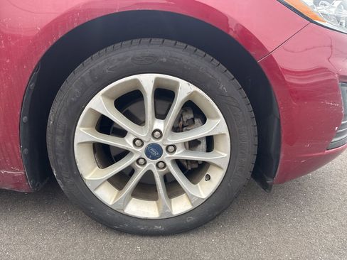 Used 2019 Ford Fusion SE image 8