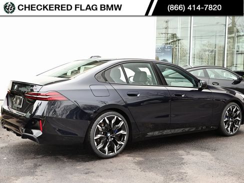 Used 2025 BMW 530i w/ M Sport Package image 7