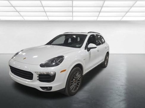 Used 2017 Porsche Cayenne S Platinum image 8
