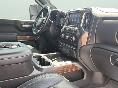 Used 2022 Chevrolet Silverado 2500 High Country w/ LPO, Dark Essentials Package AWD/4WD image 36