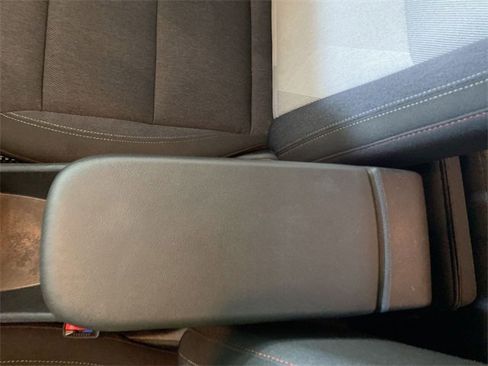 Used 2024 Chevrolet Trax RS image 42