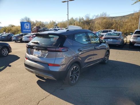 Used 2022 Chevrolet Bolt EUV Premier w/ Sun & Sound Package image 10
