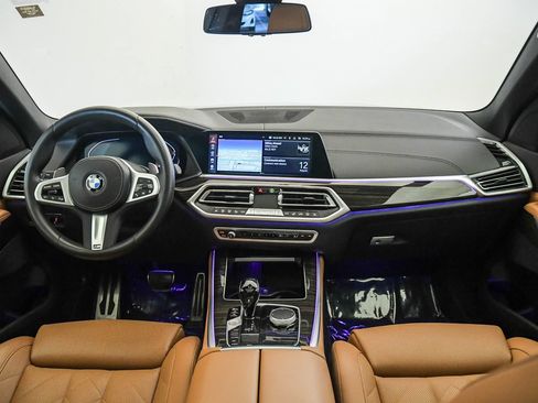 Used 2023 BMW X5 xDrive40i w/ M Sport Package AWD/4WD image 14