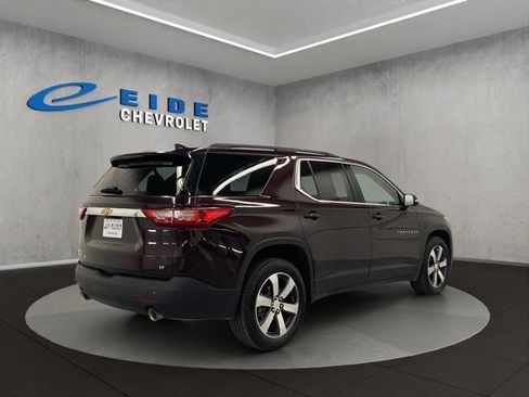 Used 2020 Chevrolet Traverse LT w/ LT Premium Package AWD/4WD image 15