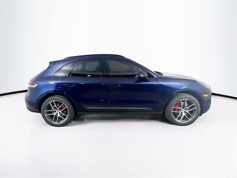 Certified 2023 Porsche Macan S image 8