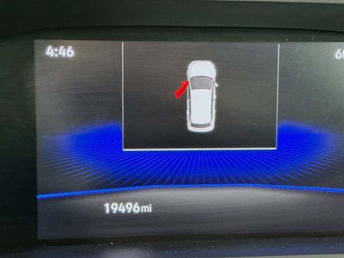 Used 2022 Volkswagen Tiguan SE image 19