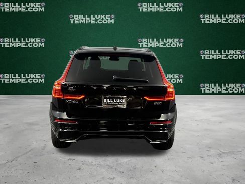 Used 2025 Volvo XC60 B5 Plus image 8