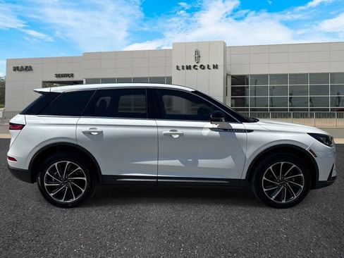 Certified 2023 Lincoln Corsair FWD w/ Equipment Group 101A image 2
