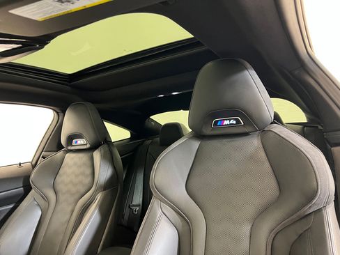 Used 2022 BMW M4 Coupe image 24