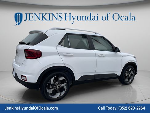 New 2026 Hyundai Venue SEL FWD image 5