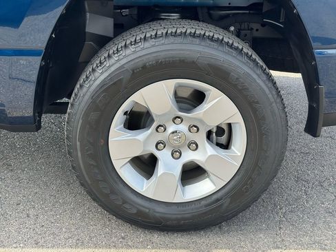 Used 2023 RAM 1500 Big Horn image 9