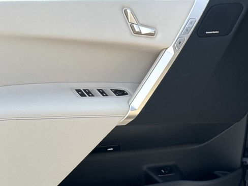 New 2026 BMW iX xDrive45 image 27