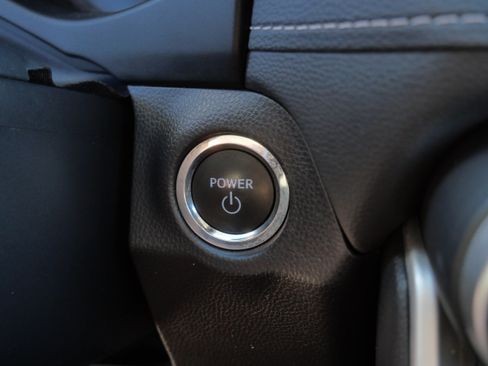 Certified 2025 Toyota RAV4 XLE AWD/4WD image 28