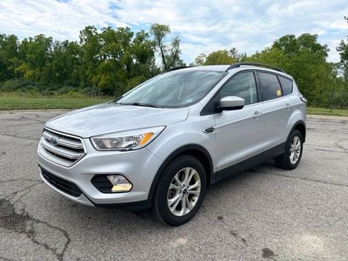 Used 2018 Ford Escape SE AWD/4WD image 1