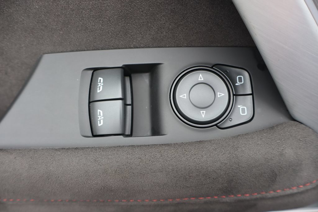 Used 2022 Chevrolet Camaro ZL1 RWD image 25