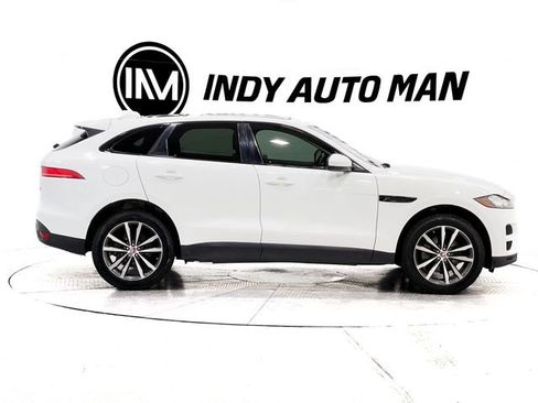 Used 2019 Jaguar F-PACE Prestige image 3