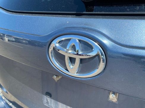 Used 2016 Toyota Highlander XLE AWD/4WD image 16