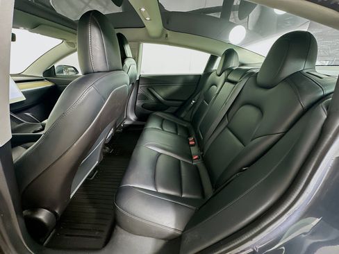 Used 2020 Tesla Model 3 Long Range AWD/4WD image 28