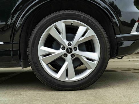 Used 2023 Audi Q4 e-tron Premium Plus AWD/4WD image 10